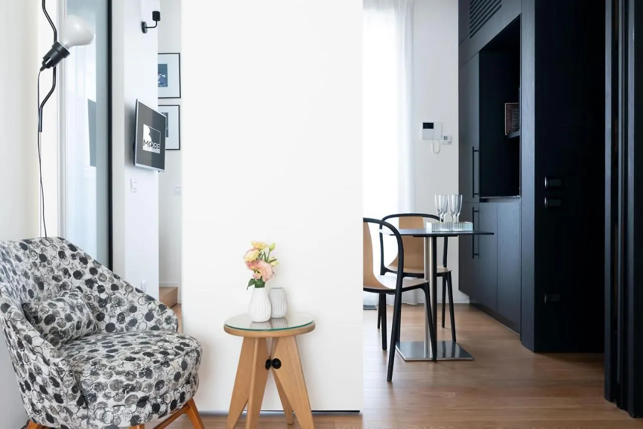 Bmore Duomo - Luxury Apartments Near Duomo Милан