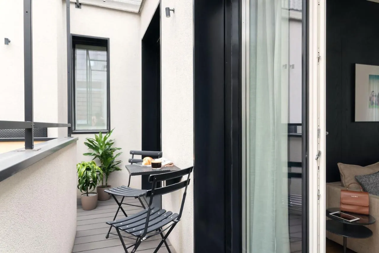 Bmore Duomo - Luxury Apartments Near Duomo Милан