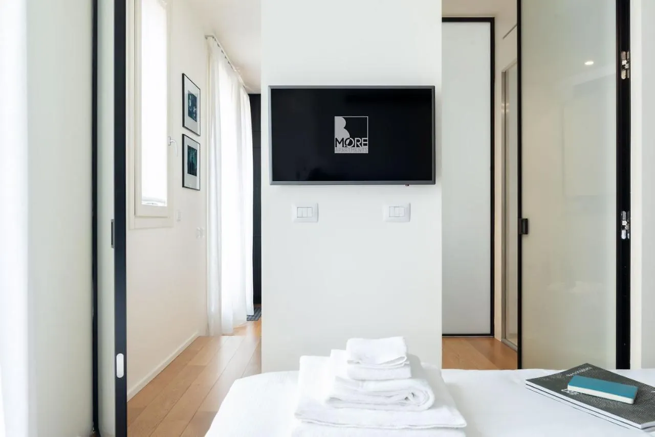 Bmore Duomo - Luxury Apartments Near Duomo Милан Италия